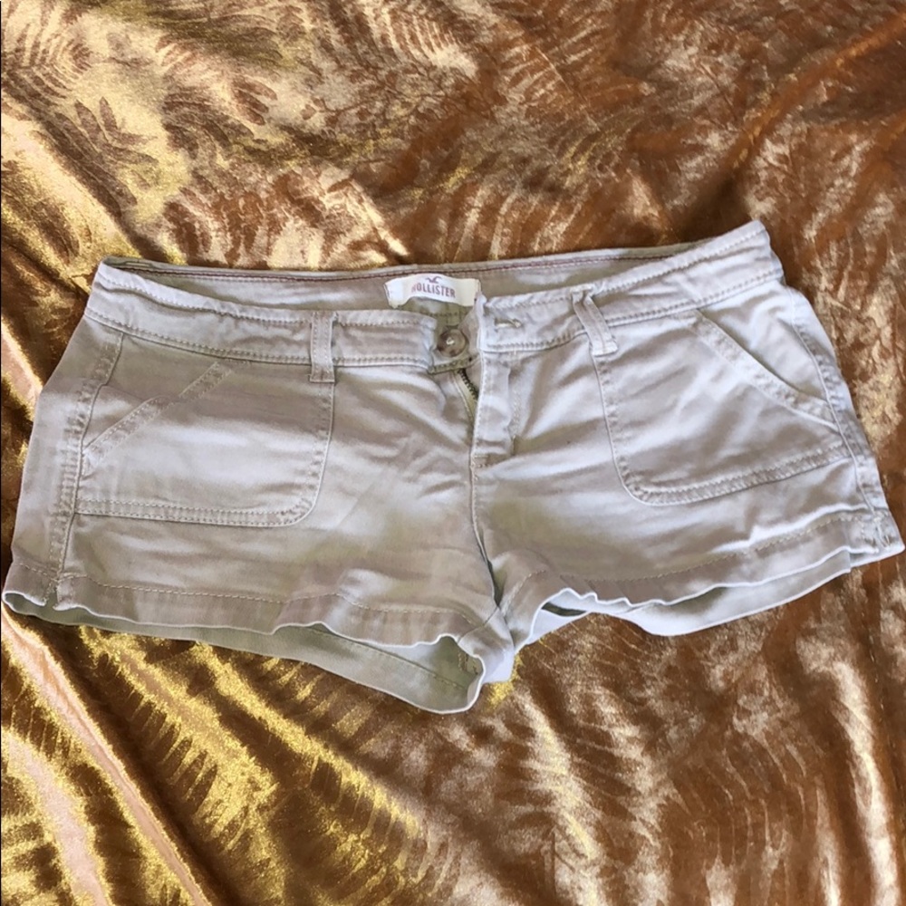 Kaki hollister shorts
